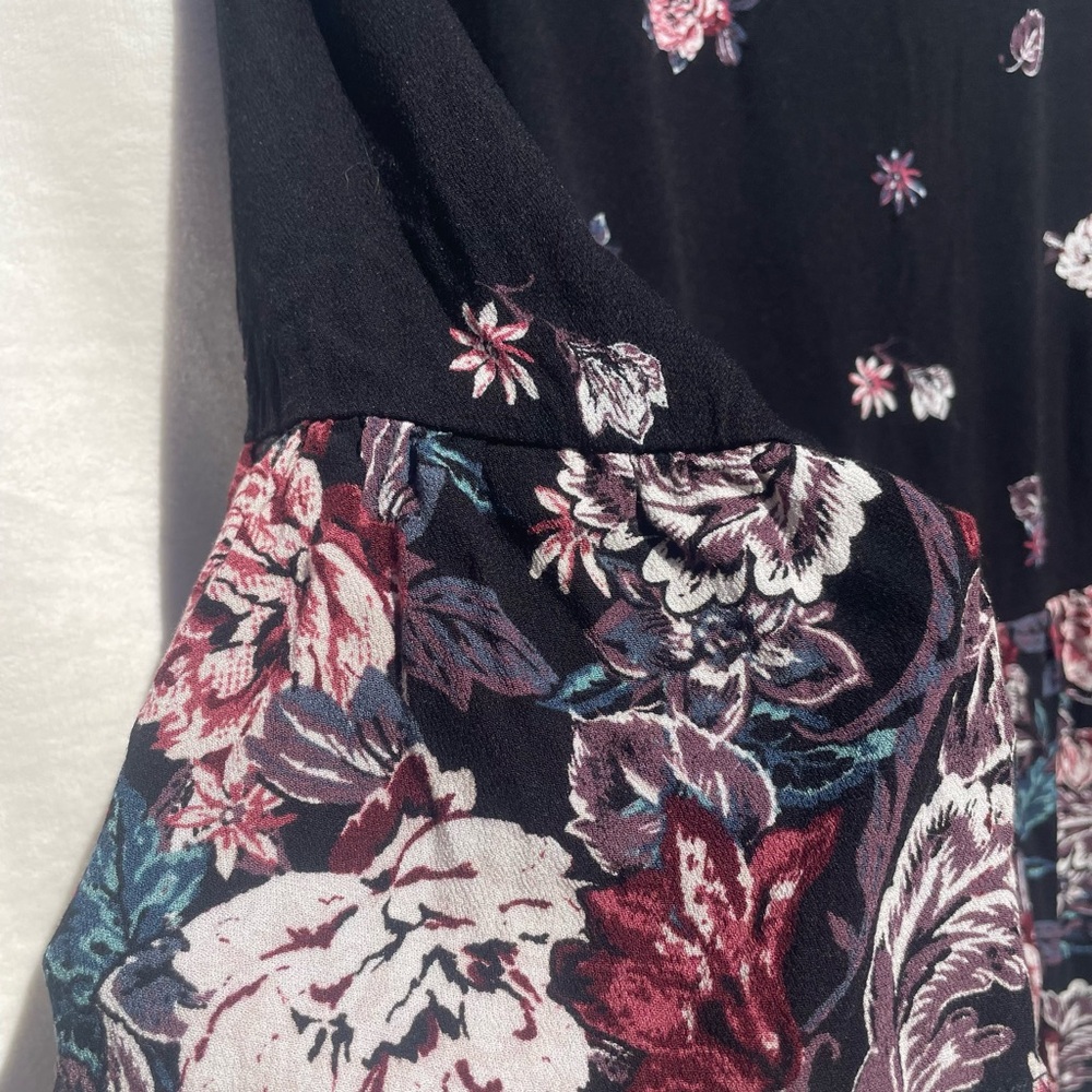 Lot 3 Torrid Plus Size Blouses | Size 0 | Lace, Floral, Paisley | Free Shippip - Picture 5 of 11